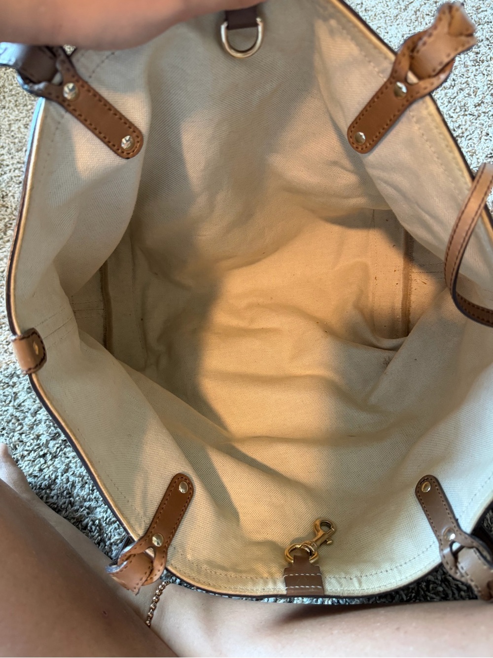 ⚡️Gucci GG Canvas Medium Tote with Brown Leather Trim - Picture 8 of 11